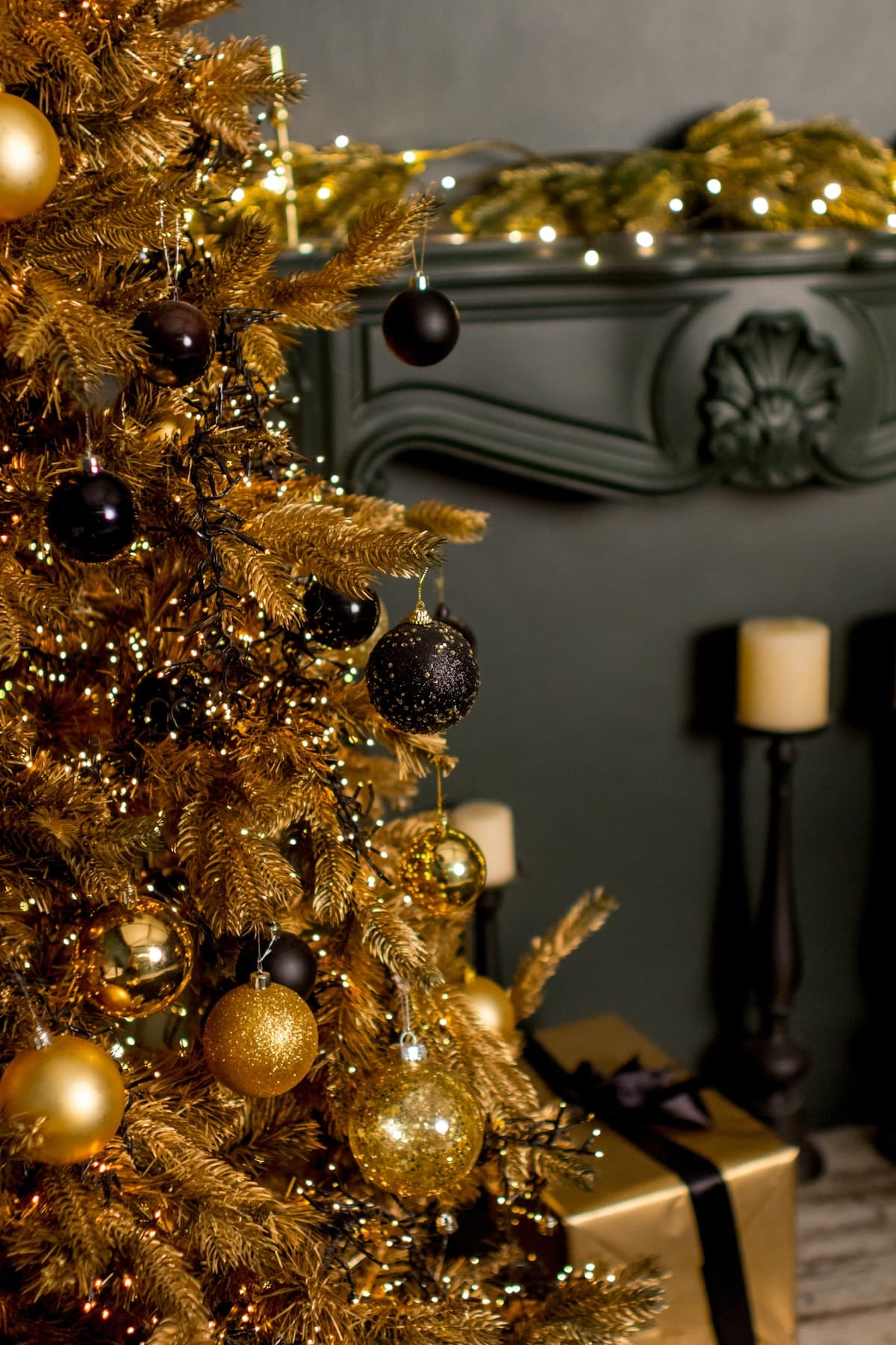 DecoracioÌn-Navidad-negro.jpg burdeos y negro decoración navideña
