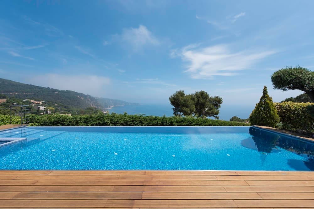 villas-costa-brava-piscina.jpg pisicina-costa-brava-