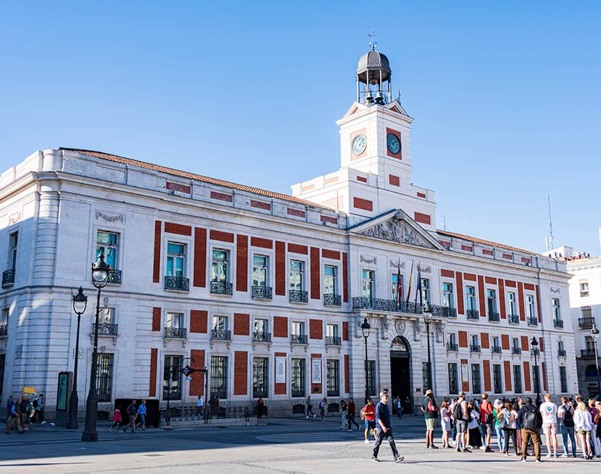02-puerta-del-sol-madrid.jpg puerta del sol madrid
