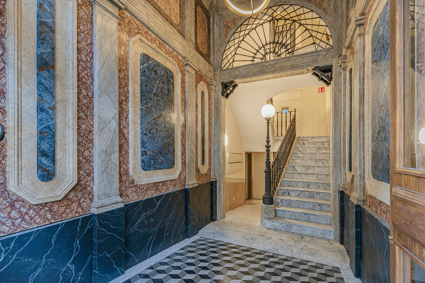 Historia y confort contemporáneo en perfecta armonía