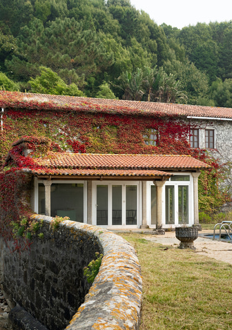 Castillo Galicia fortaleza casa.jpg Palacio 