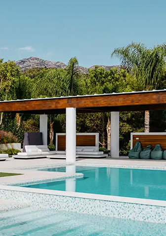 2villas-lujo-marbella-las-velas-2.jpg Villas de lujo en Marbella, piscina Las Velas